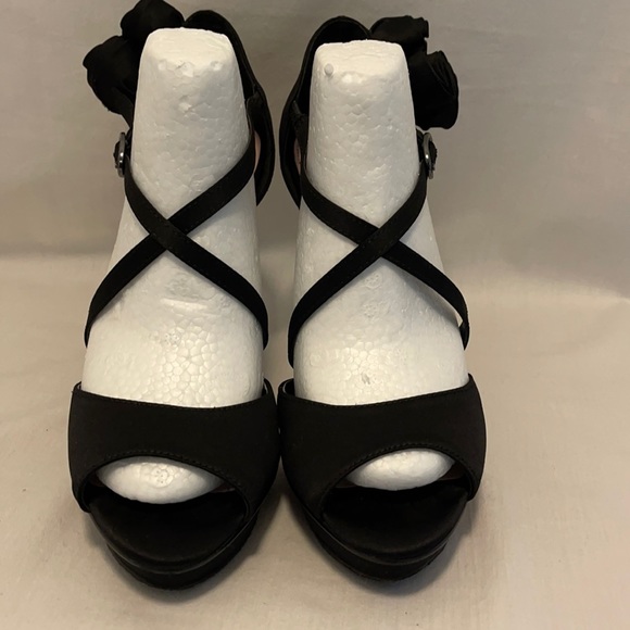 Miss America ‘Zena’ Heels Size 8 - Picture 2 of 6
